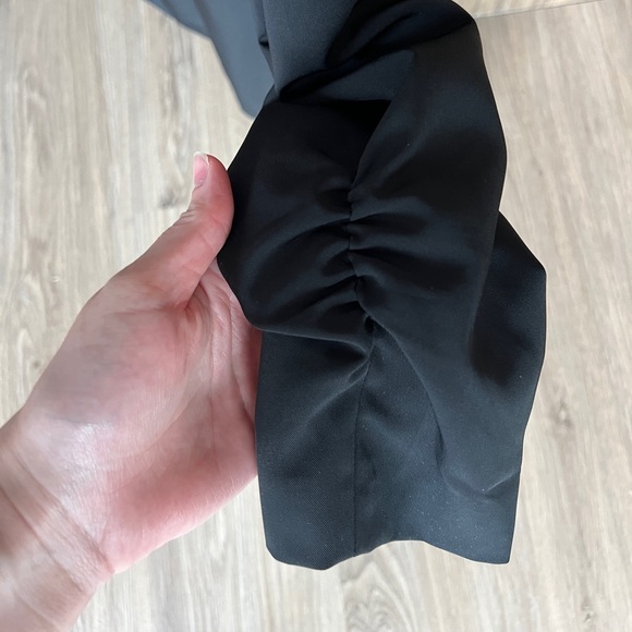 Blazer - Picture 4 of 7